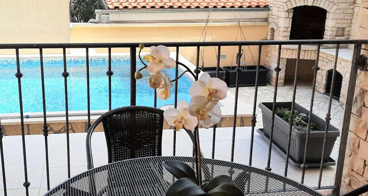 Traumferienwohnung Mit Privatem Pool & Gemuetlicher Grillecke Am Meer, Kroatien, Istrien, Liznjan Bei Medulin - Bester Urlaub An Der Adria, Fuer Paare Extérieur photo